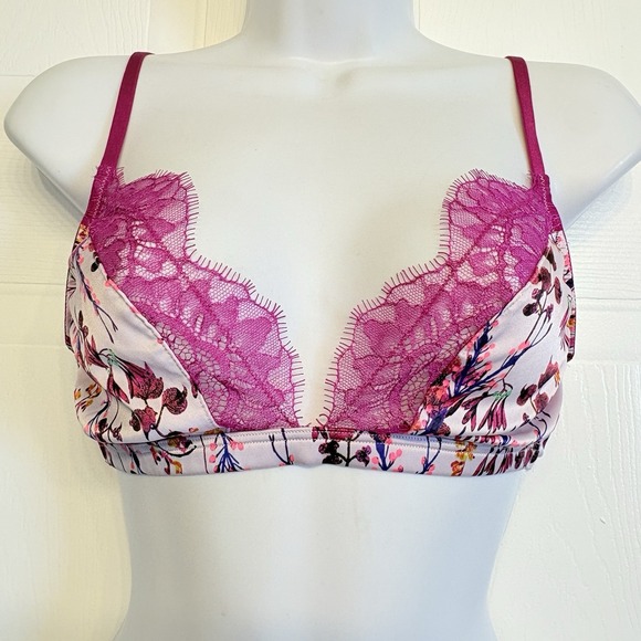 Victoria's Secret Other - Victoria`s Secret Satin Unlined Wireless Plunge Bralette Size Small Floral NEW